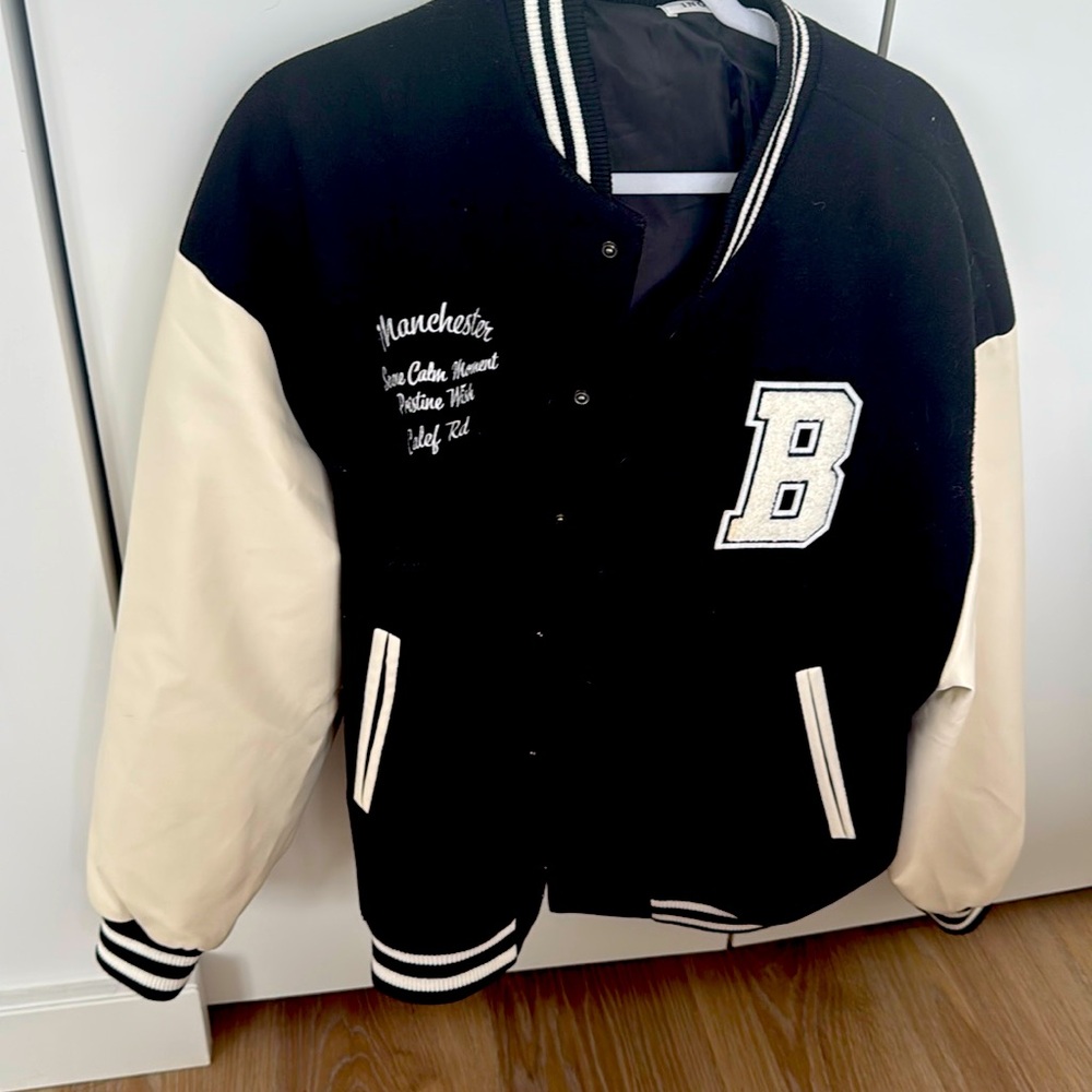 Navy/white bomber coat bought in Tokyo